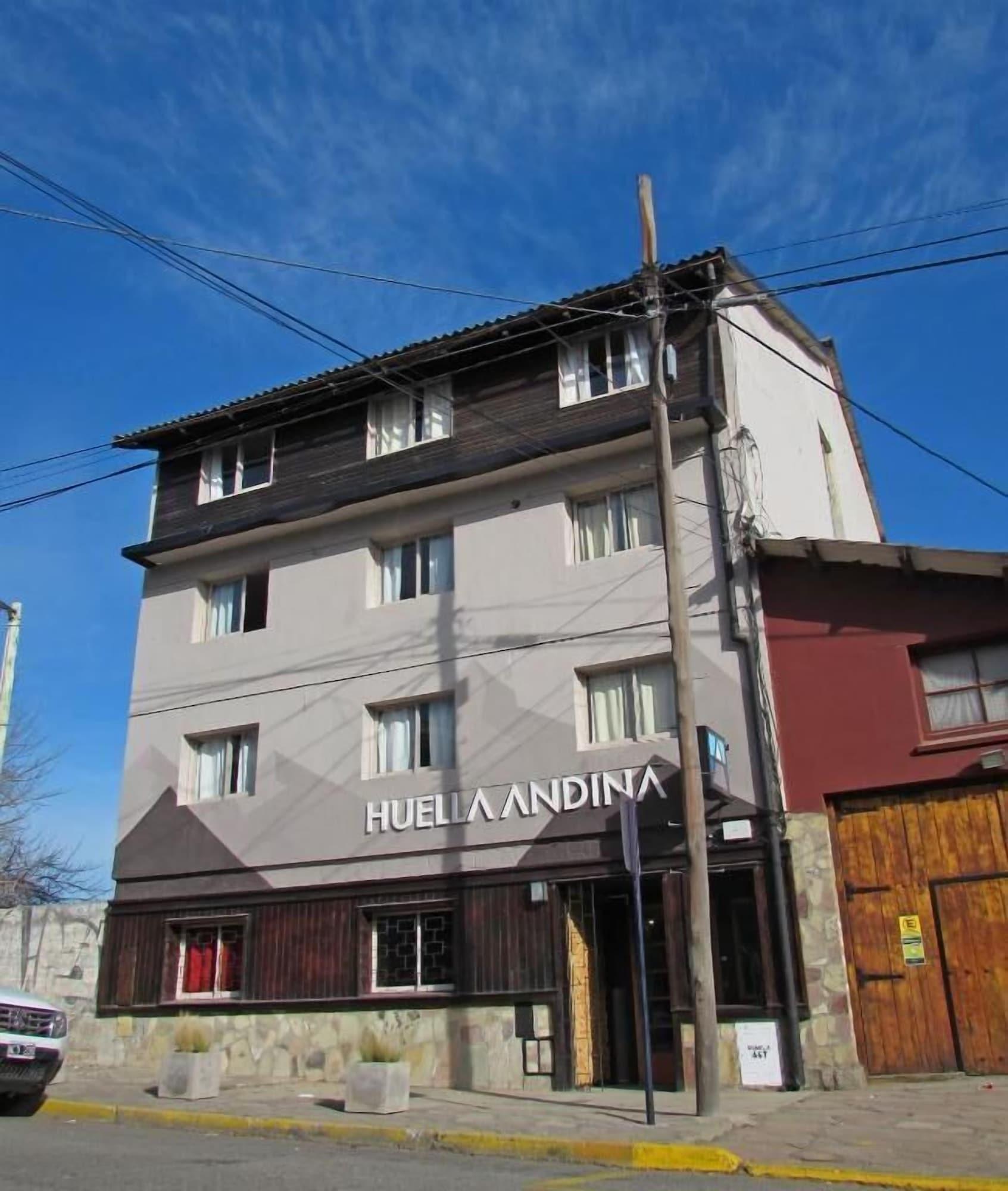 Hotel Huella Andina